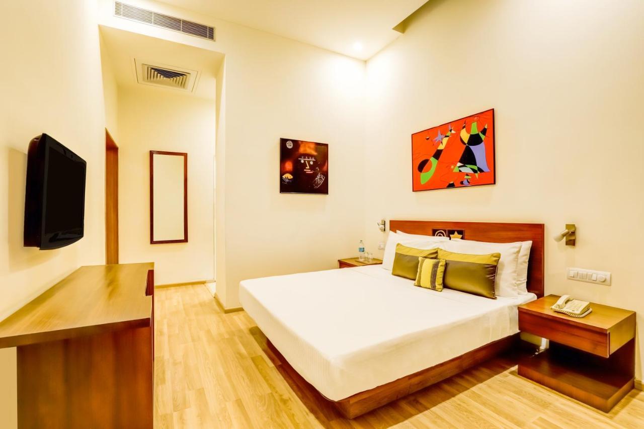 Lemon Tree Hotel Electronics City Bangalore Eksteriør billede