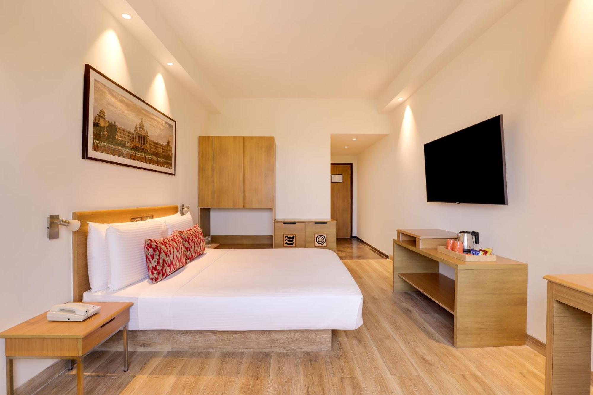 Lemon Tree Hotel Electronics City Bangalore Eksteriør billede